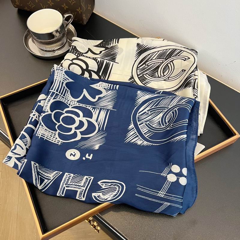 Chanel silk scarf 90-180cm E14 (11)